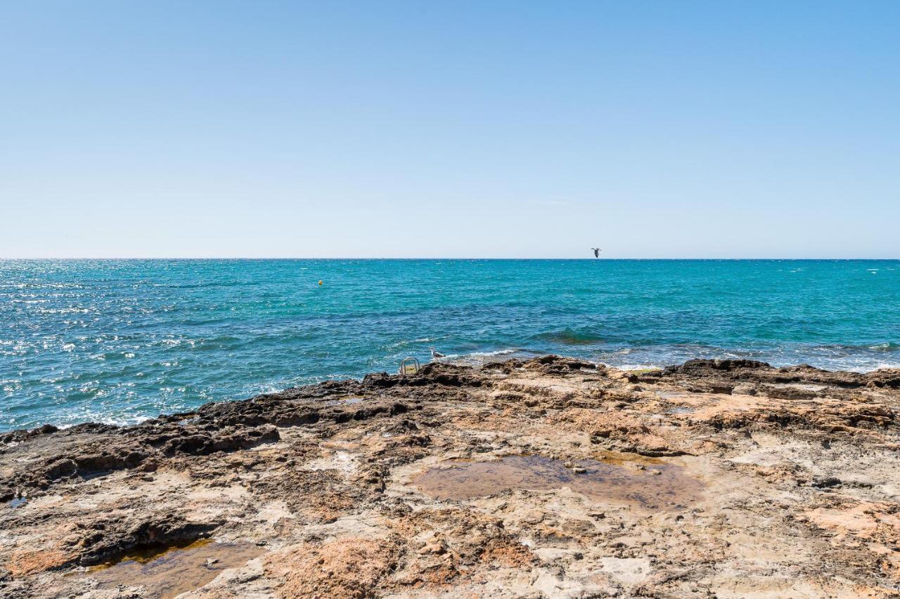Apolo Beach Front - Sea View Luxury Apartment Торевиеха Екстериор снимка